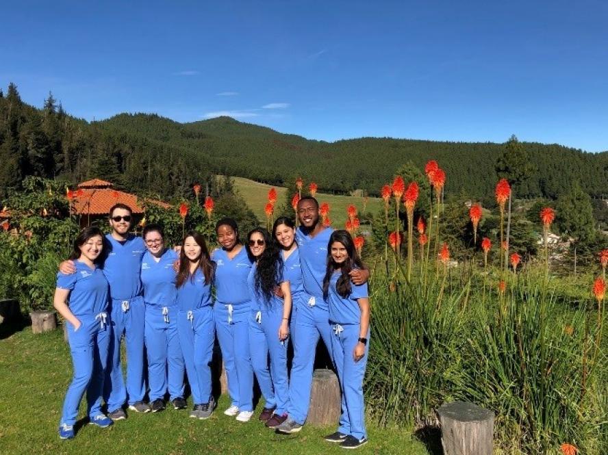 Tufts Dental Students on a hilltop in Peru